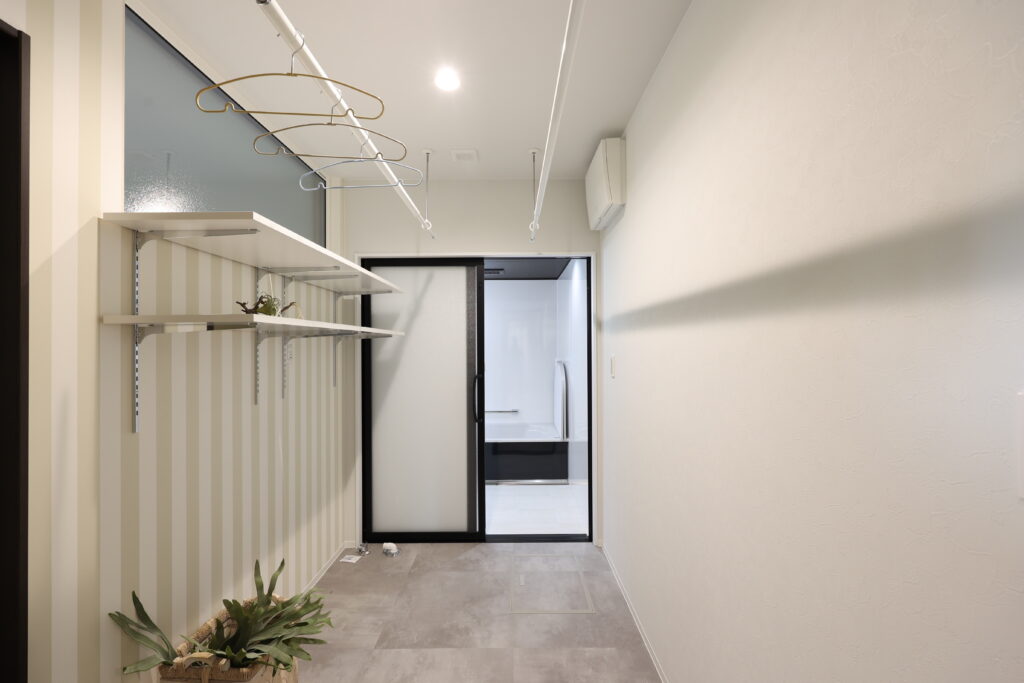 【30坪平屋】和の温もりを添えたシンプルモダンの平屋